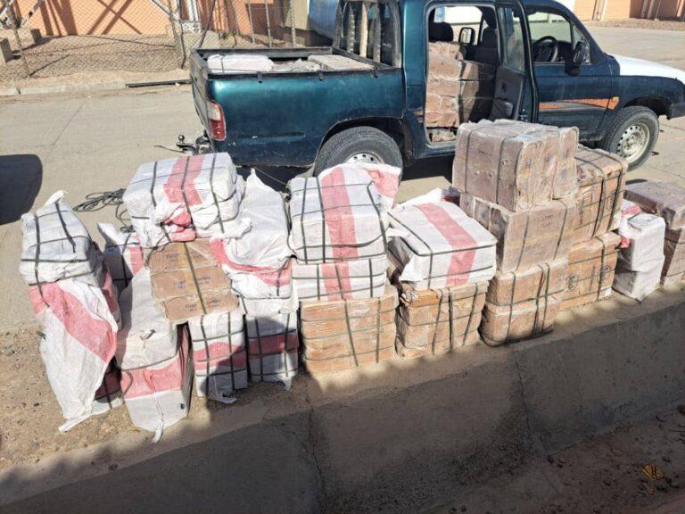 از قاچاق صدها کیلوگرام پرزه‌جات و ۸۰ کارتن دوای انسانی در نیمروز جلوگیری شد