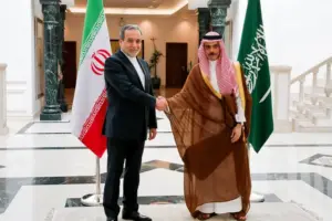 ایران د سعودي عربستان او حوثیانو ترمنځ د خبرو اترو د اسانتیا لپاره چمتووالی وښود
