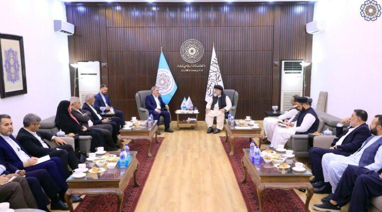 افغانستان و ایران بر افزایش دادوستد تا ۱۰ میلیارد دالر توافق کردند