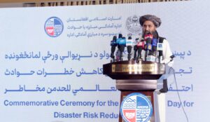 ملا برادر: افغانستان د اقلیمي بدلونونو له امله ډېر زیان لیدلی؛ نړۍوالې مرستې یې حق دی