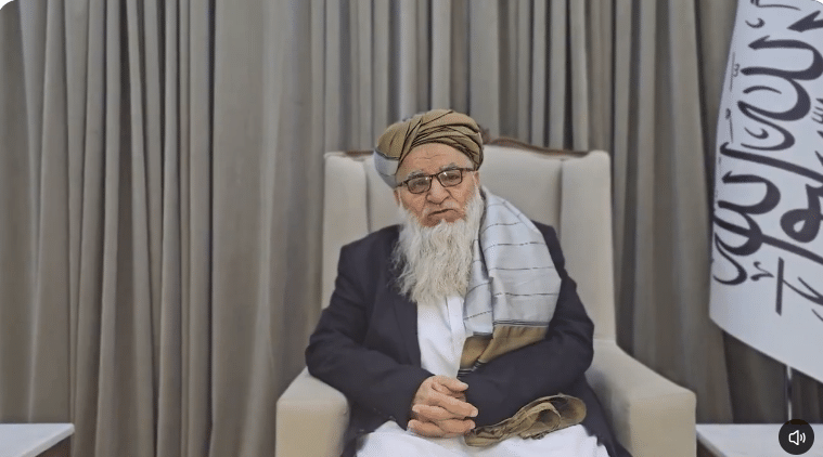 رئیس ادارۀ حفاظت از محیط زیست به مالیزیا سفر کرد
