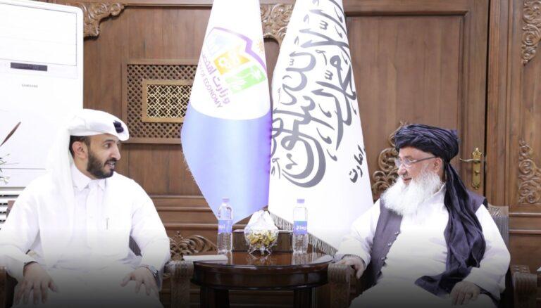 وزیر اقتصاد امارت اسلامی خواستار مساعدت قطر برای مهاجرین عودت‌کننده شد