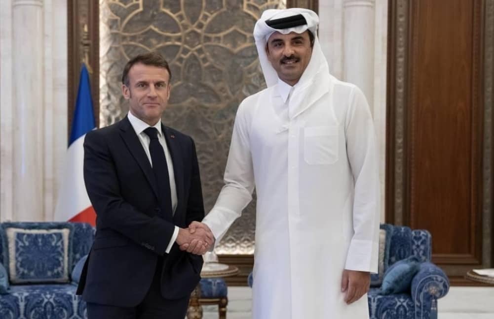 قطر او فرانسې هرمز تنګي کې د تګ راتګ پر ازادېدو او غزه کې د اوربند پر بشپړ پلي کېدو ټینګار کړی