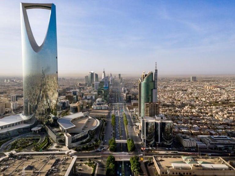 عربستان سعودی کنفرانس بزرگ سرمایه‌گذاری را تا سال ۲۰۲۷ به تعویق انداخت