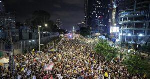 Thousands rally against Netanyahu government ahead of Israeli election