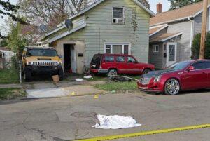 امریکا کې د ډزو پېښه؛ اته کسان وژل شوي او بریدګر هم ځان‌وژنه کړې ده