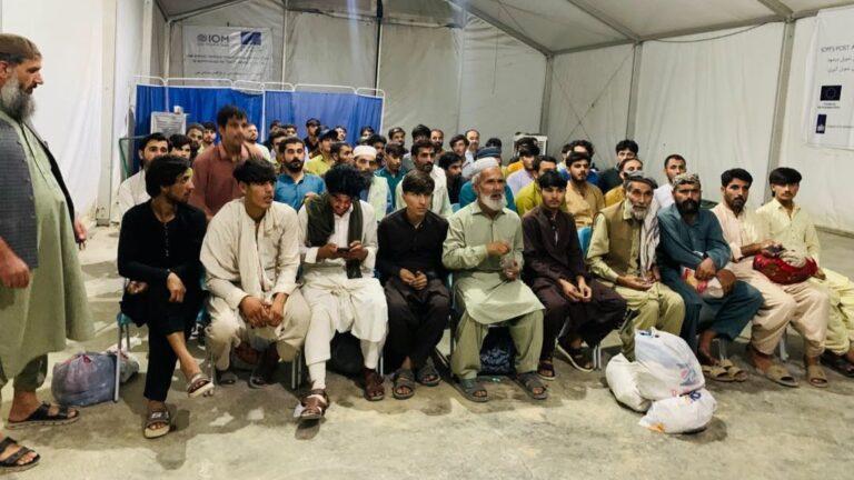 362 Afghans released from Pakistani prisons return home